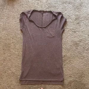 brown fitted tee w/ pocket